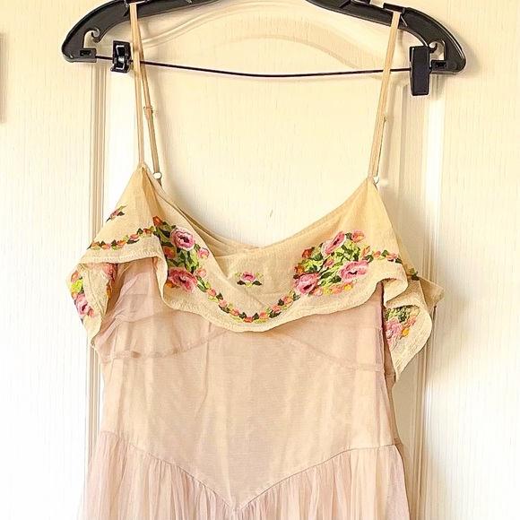 LoveShackFancy Arianna Gown Maxi Tulle Embroidered Champagne 10 EUC - Picture 4 of 11